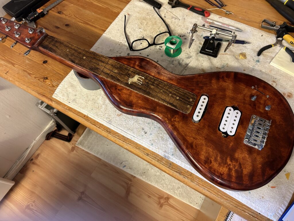 Elg Lap-steel